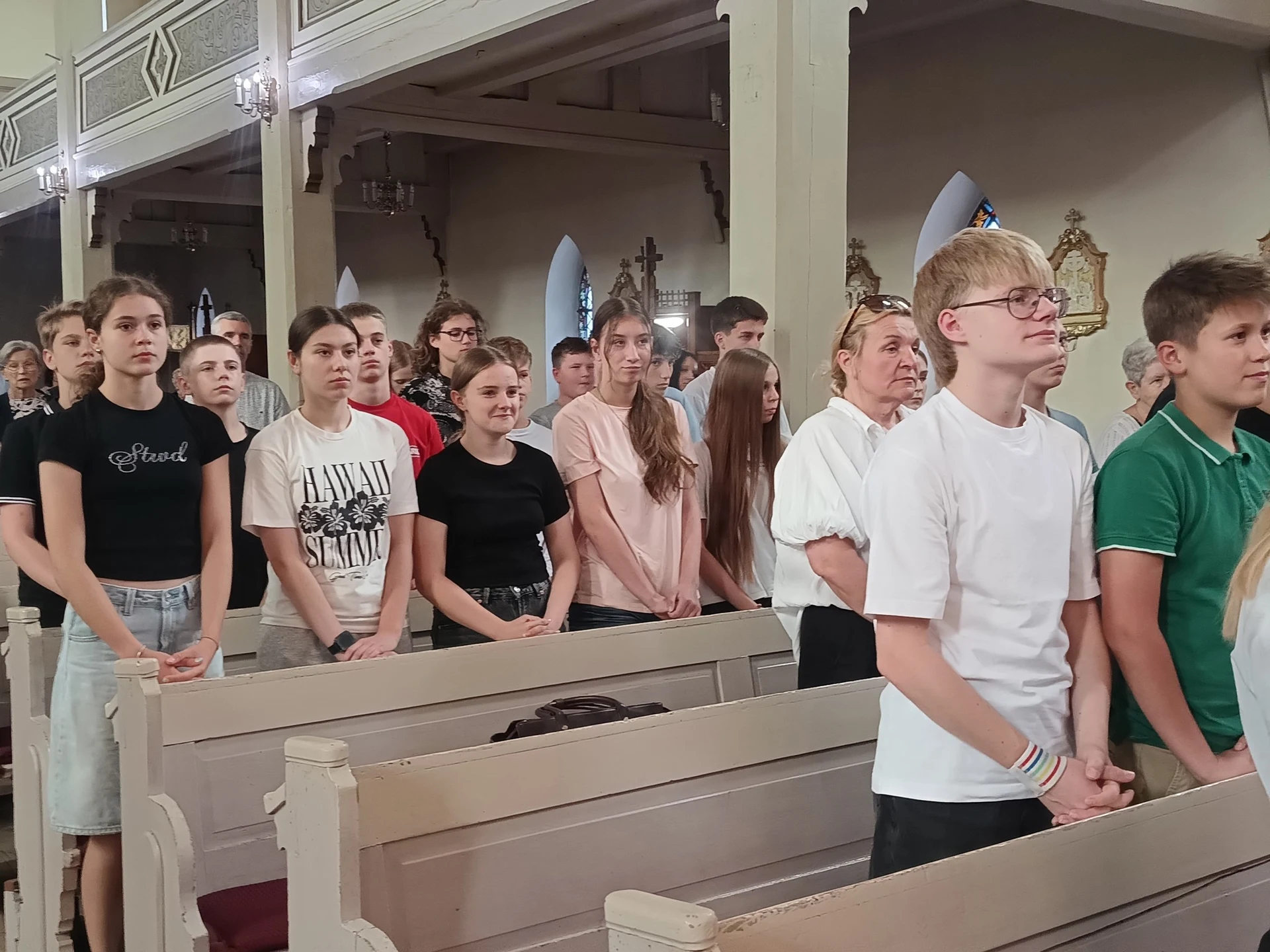 Msza biskupa Balcerka w hołdzie siostrom więzionym w obozie w Bojanowie — zdjęcie 11