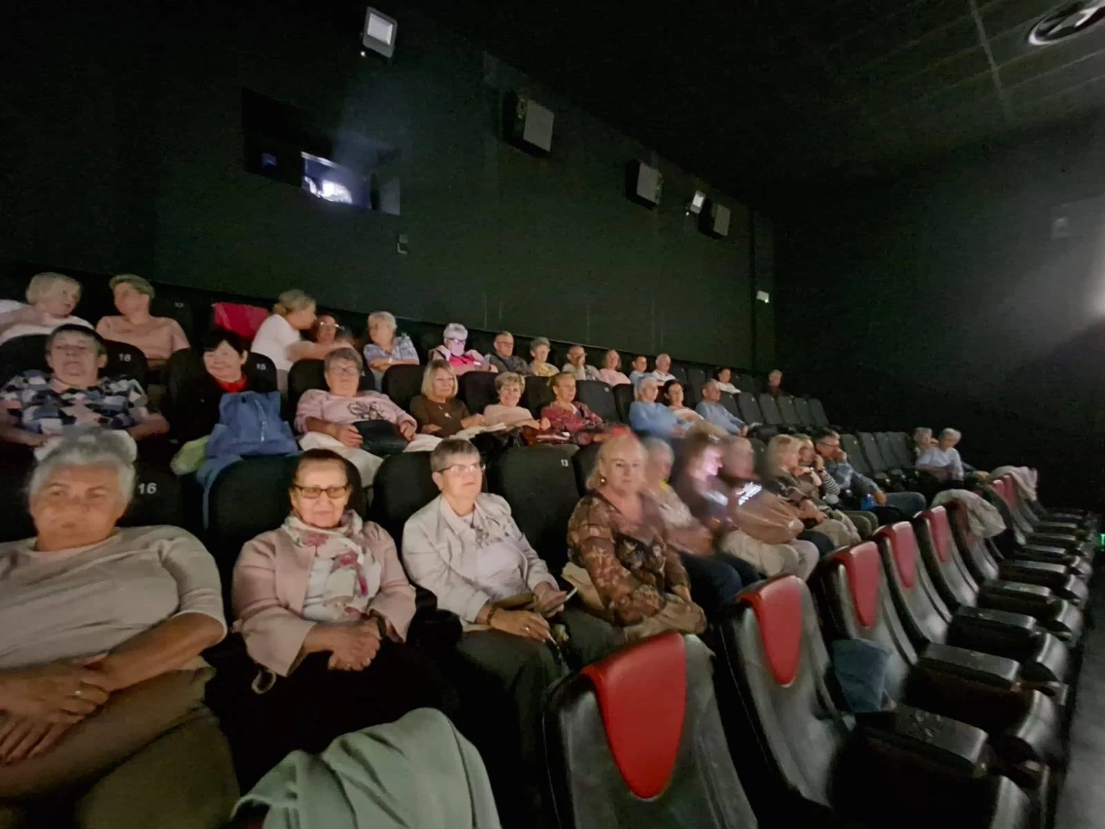Klub Seniora podsumowuje czerwiec pełen aktywności — zdjęcie 11