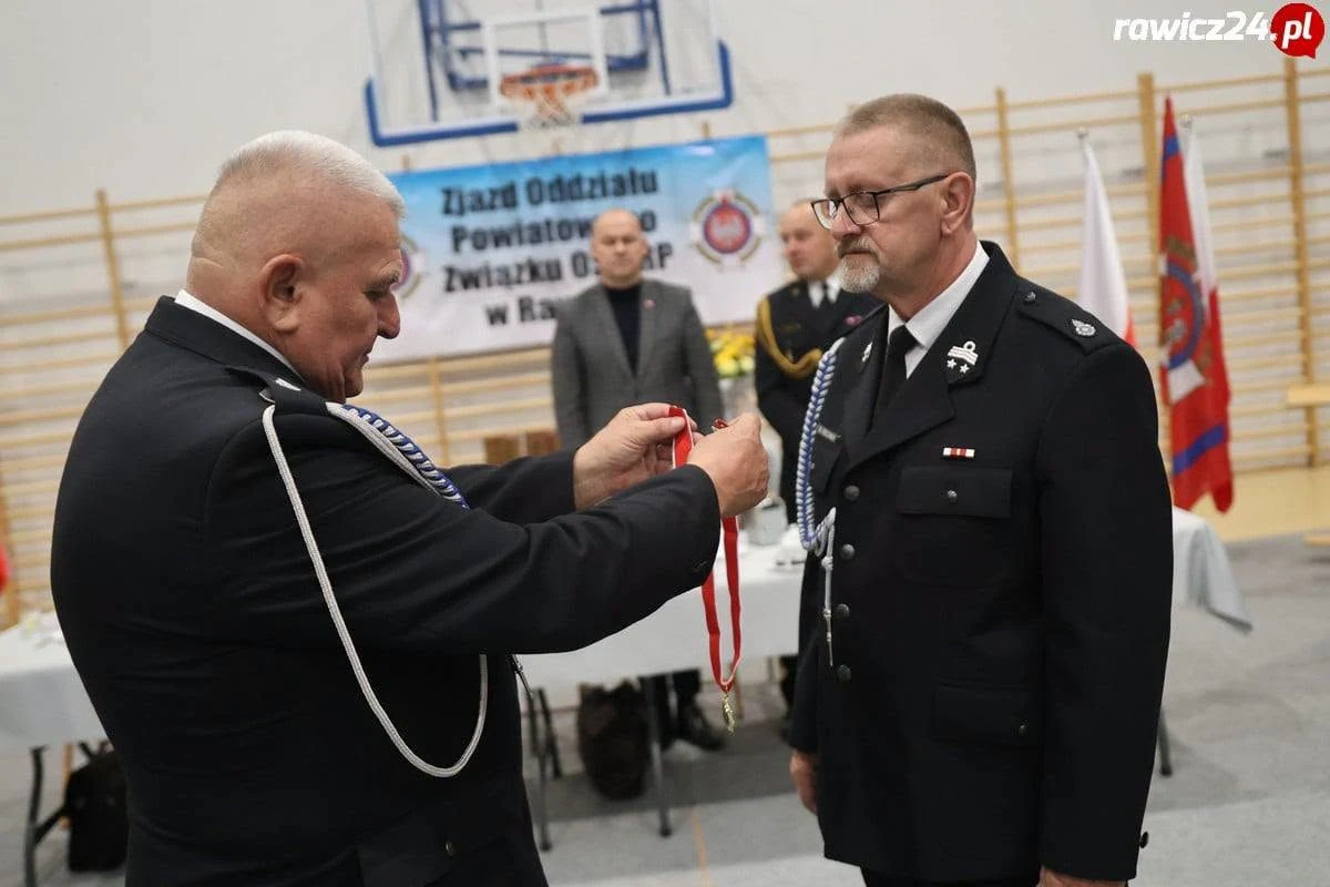 Druhowie OSP wyróżnieni – nowe funkcje i złote odznaczenie