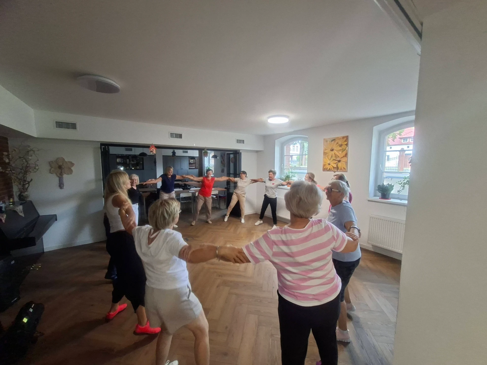 Klub Seniora śpiewa karaoke – zabawa gwarantowana! — zdjęcie 30