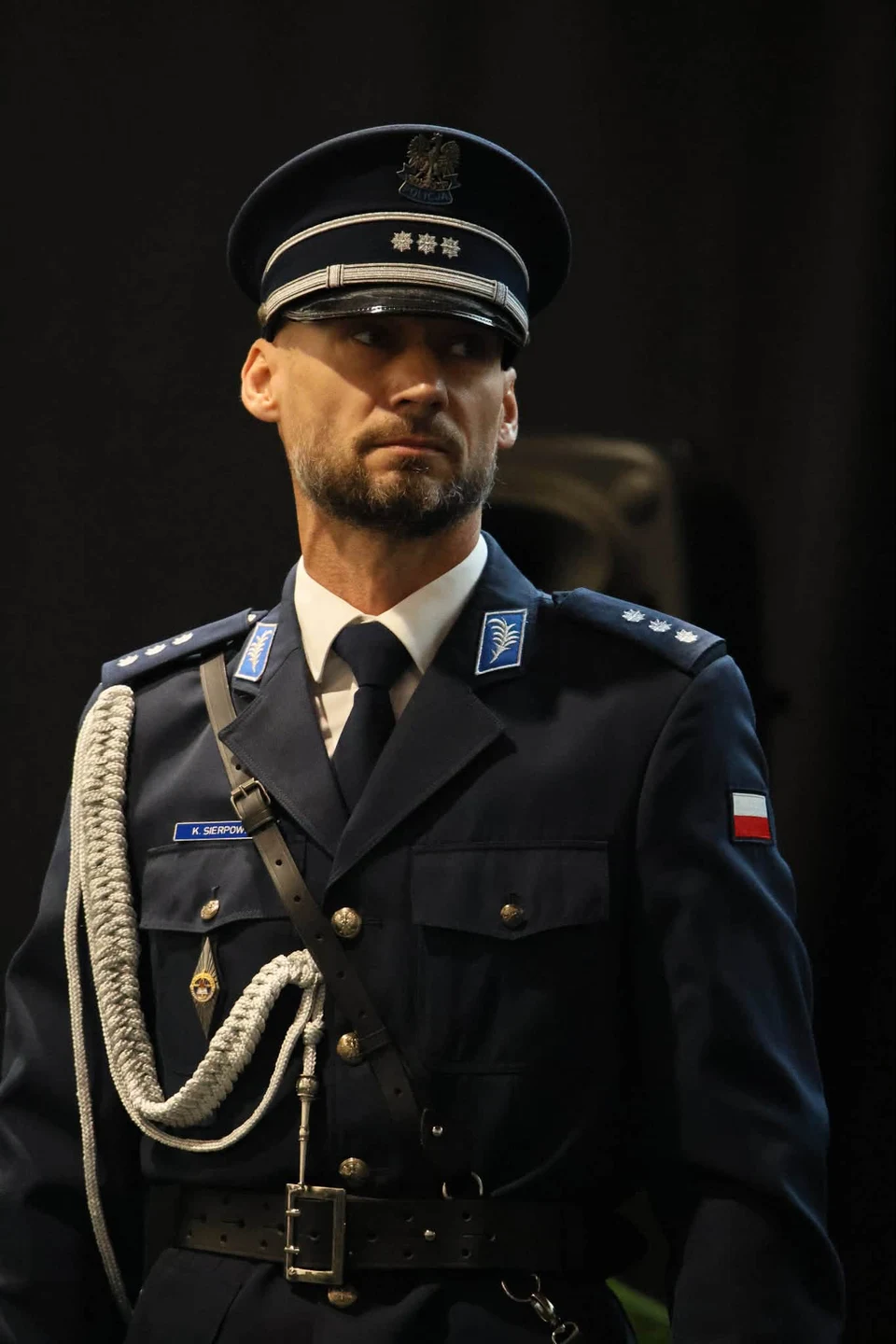Święto Policji w Rawiczu: awanse, odznaczenia i nowy sztandar — zdjęcie 18