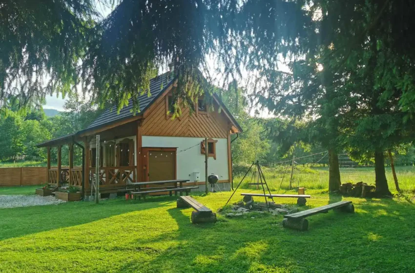  Zapraszamy do domku  „Nad Potokiem”