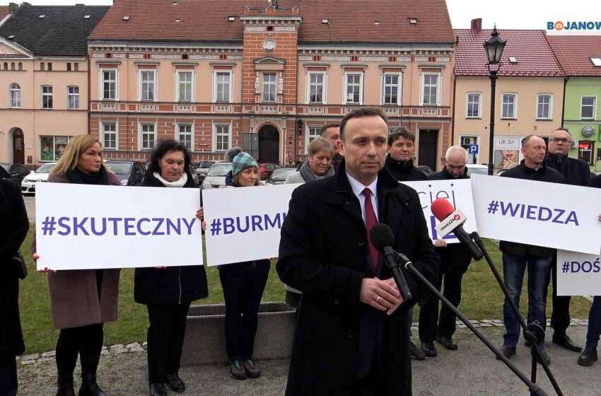  Konferencja prasowej Macieja Dubiela