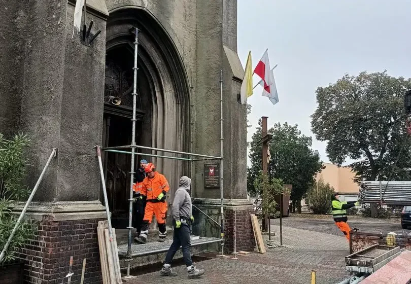  Remont kopuły wieży kościoła Parafii Bojanowo – zmiany w organizacji ruchu i wejść