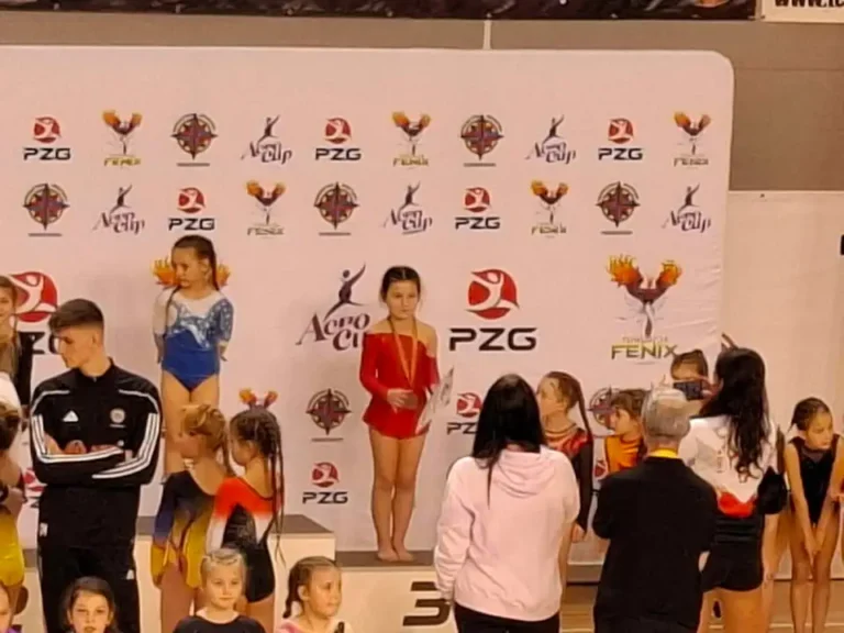 Natalia Jarota z Goliny Wielkiej z brązowym medalem na Acro Cup w Dzierżoniowie!