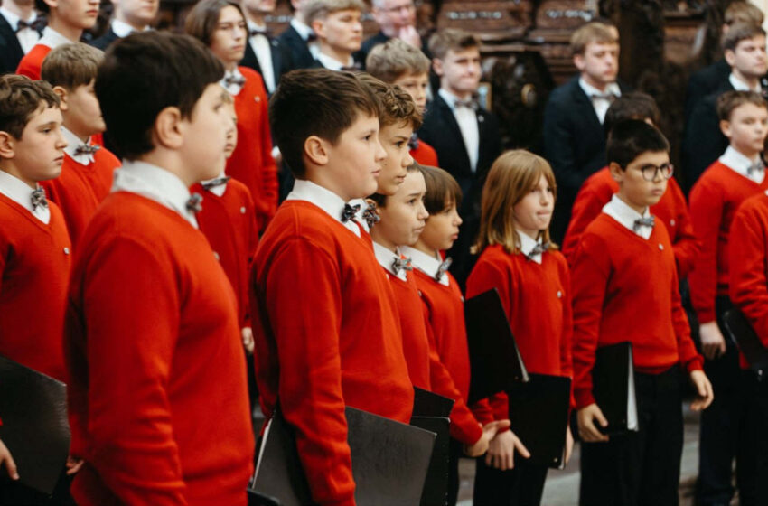  Kolędowanie z Poznańskim Chórem Chłopięcym w Bojanowie